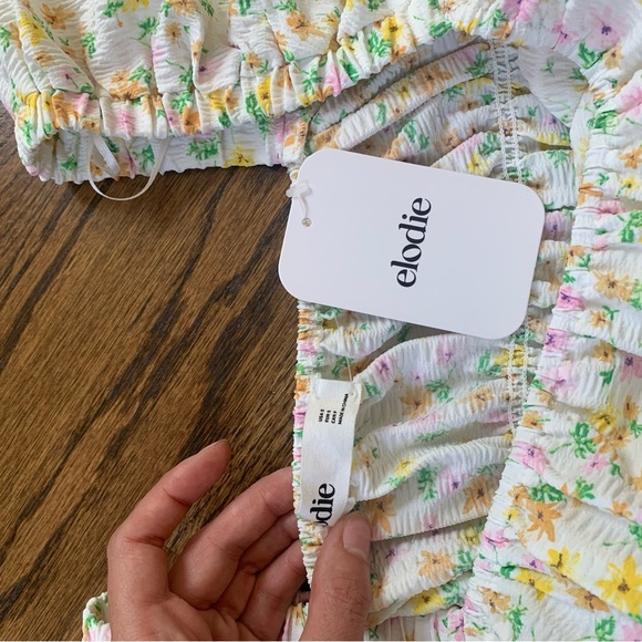 NWT peasant style crop top with puffy sleeves - Picture 8 of 8